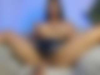 mialove229's Live Sex Cam Show