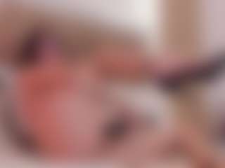 clarisse28's Live Sex Cam Show