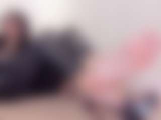 clarisse28's Live Sex Cam Show