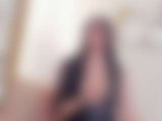 clarisse28's Live Sex Cam Show