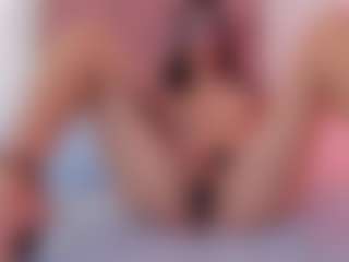 Live cam show with clarisse28 - Facial Piercings on Cam Slut
