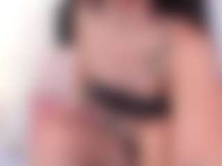 clarisse28's Live Sex Cam Show