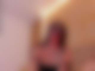clarisse28's Live Sex Cam Show