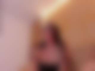 clarisse28's Live Sex Cam Show
