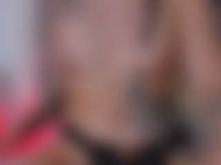 clarisse28's Live Sex Cam Show