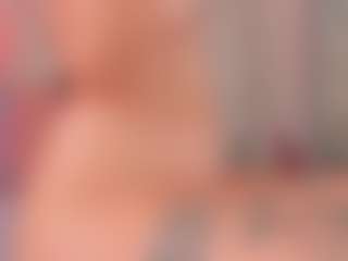 clarisse28's Live Sex Cam Show