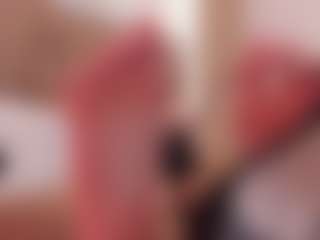 clarisse28's Live Sex Cam Show