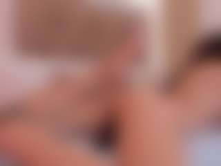 clarisse28's Live Sex Cam Show