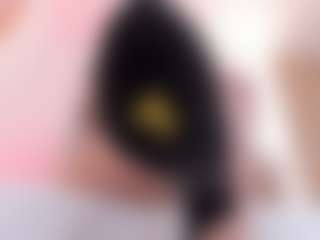 clarisse28's Live Sex Cam Show