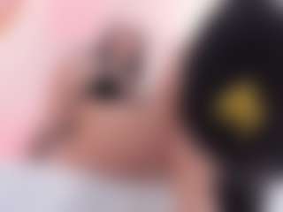 clarisse28's Live Sex Cam Show