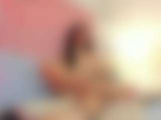 clarisse28's Live Sex Cam Show