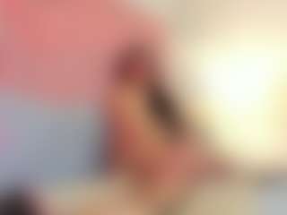 clarisse28's Live Sex Cam Show