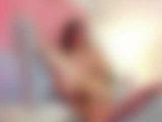clarisse28's Live Sex Cam Show