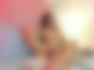 clarisse28's Live Sex Cam Show