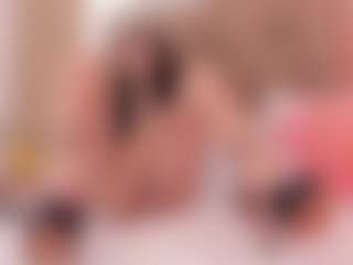Live cam show with clarisse28 - Lush on x69.live