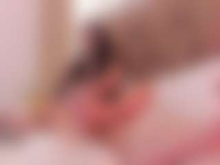 clarisse28's Live Sex Cam Show