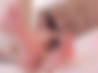 clarisse28's Live Sex Cam Show
