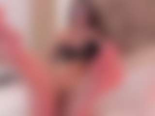 Live cam show with clarisse28 - Public on wildcum.com