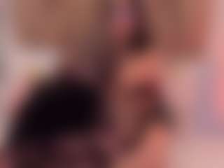 clarisse28's Live Sex Cam Show