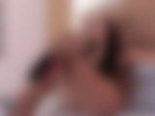 clarisse28's Live Sex Cam Show