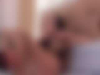 clarisse28's Live Sex Cam Show