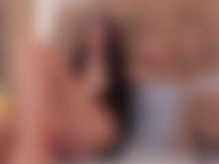 clarisse28's Live Sex Cam Show