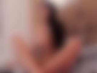 clarisse28's Live Sex Cam Show