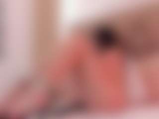 clarisse28's Live Sex Cam Show