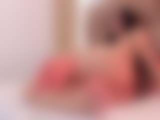 clarisse28's Live Sex Cam Show