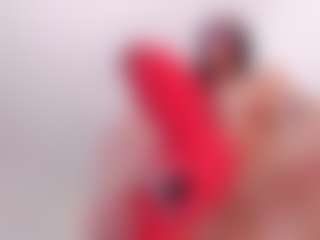 clarisse28's Live Sex Cam Show