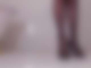 Live cam show with clarisse28 - Fingerass on Mixed Magazine Live