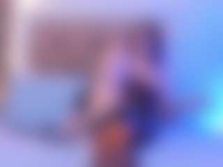 Live cam show with clarisse28 - Fingers on fapnchat