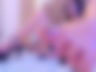 clarisse28's Live Sex Cam Show