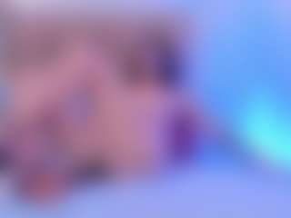 clarisse28's Live Sex Cam Show