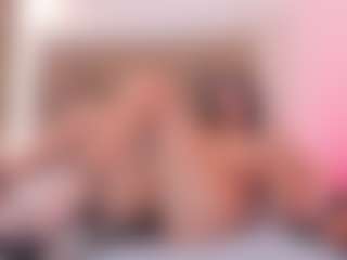 clarisse28's Live Sex Cam Show