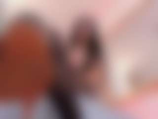 Live cam show with clarisse28 - Striptease on CSO-WL