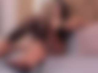 clarisse28's Live Sex Cam Show