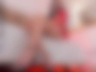 clarisse28's Live Sex Cam Show