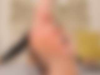 clarisse28's Live Sex Cam Show