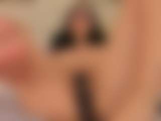 clarisse28's Live Sex Cam Show