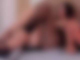 clarisse28's Live Sex Cam Show