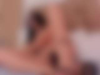 clarisse28's Live Sex Cam Show