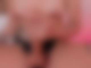 Live cam show with clarisse28 - Skinny on Camsoda