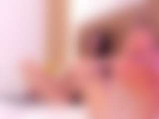 clarisse28's Live Sex Cam Show