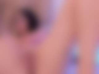 Live cam show with clarisse28 - Striptease on Hubzter Live