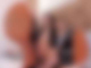 clarisse28's Live Sex Cam Show