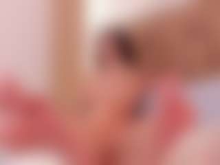 clarisse28's Live Sex Cam Show
