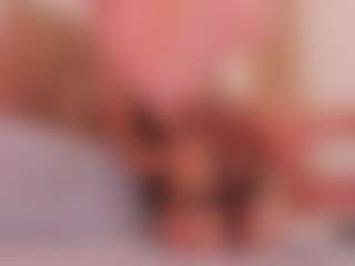 clarisse28's Live Sex Cam Show
