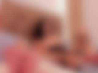 clarisse28's Live Sex Cam Show