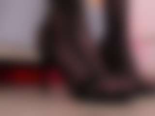 clarisse28's Live Sex Cam Show